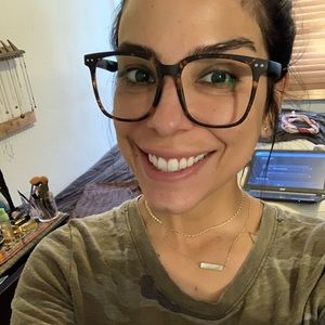 Meet your Posher, Candace